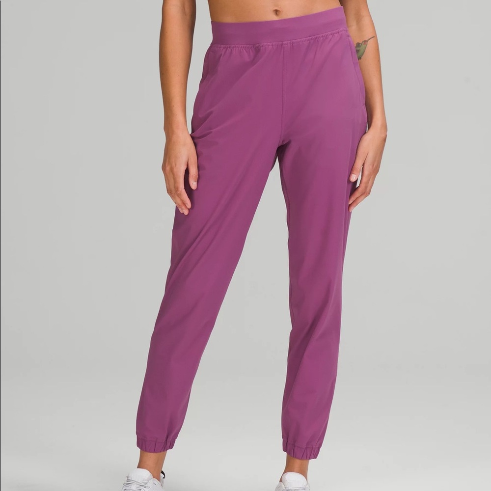 💜 NWT Lululemon Adapted State High-Rise Jogger Size 6 in Vintage Plum 💜
